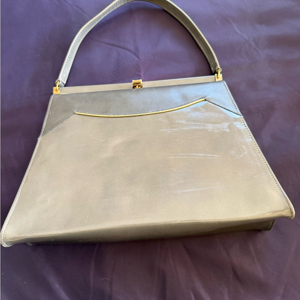 Naturalizer 60’s Gray Shoulder Bag With Gold‎ Accents
